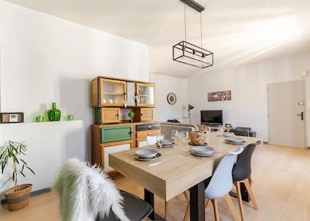 Maison De Ville Avec Garage Et Terrasse Lurdy Exteriér fotografie