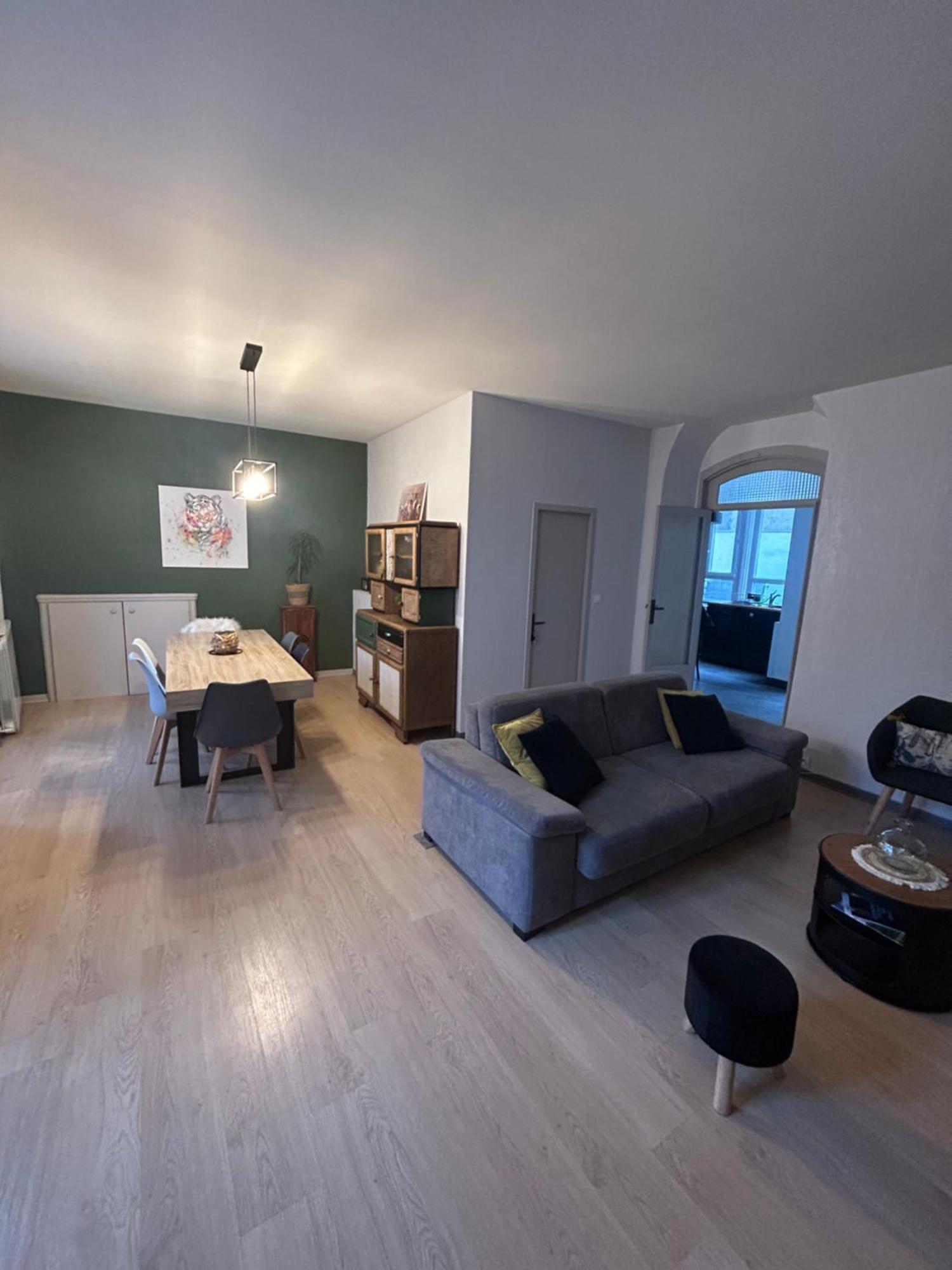 Maison De Ville Avec Garage Et Terrasse Lurdy Exteriér fotografie